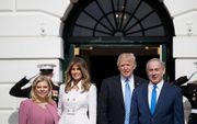 V.l.n.r. Sara Netanyahu, Melania Trump, de Amerikaanse president Trump en de Israëlische premier Netanyahu. beeld EPA