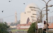 Moskee in de Pakistaanse stad Karachi.  beeld EPA, Shahzaib Akber