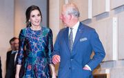 Koningin Letizia van Spanje en de Britse prins Charles. beeld EPA