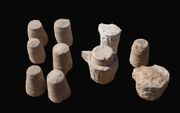 Stenen die in de oude workshop werden gevonden. Ze waren bestemd voor de productie van vaten. beeld Israëlische Oudheidkundige Dienst