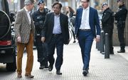 Advocaat Saif-ul-Malook (m.) maandag in Den Haag. beeld AFP, John Thys