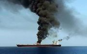 De tanker Front Altair, die donderdagmorgen in de Golf van Oman werd aangevallen. beeld AFP
