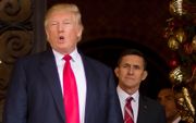 Trump heeft veiligheidsadviseur Flynn dinsdag de laan uitgestuurd, maar wist al weken van de gesprekken tussen Flynn en de Russische ambassadeur. beeld AFP