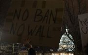 Protest tegen het inreisverbod bij het Capitool in Washington. beeld AFP