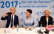 V.l.n.r.: PVV-leider Geert Wilders, voormalige leider Frauke Petry van het Duitse AFD en Marine Le Pen van het Franse Front National begin dit jaar tijdens een persconferentie. beeld AFP