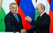 Orban (l.) en Poetin. beeld EPA
