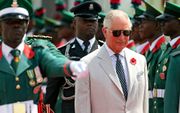 Prins Charles in Nigeria. beeld AFP