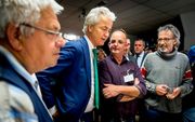 PVV-leider Geert Wilders tijdens een bezoek aan het asielzoekerscentrum in Gilze-Rijen. beeld ANP