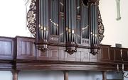 Het orgel in de Grote Kerk van Blokzijl. beeld Aart van Beek