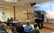 Prof. dr. Evert van de Poll verzorgde zaterdag in Lelystad drie lezingen over missie, oftewel zending. beeld Jan van Reenen