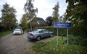 Het dorpje Hamingen in de gemeente Staphorst. Een groot deel staat te koop: drie boerderijen plus erf, een wat moderner pand en een fraaie moestuin. Vraagprijs: 1,35 miljoen euro. Foto ANP