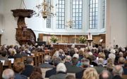 Veel uniformen, gisteren in de Haagse Kloosterkerk. Foto Cees van der Wal