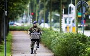 LEEUWARDEN. Nederlandse militairen krijgen het advies niet in uniform met het openbaar vervoer te reizen. beeld ANP