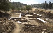 Archeologen hebben in Israël de resten blootgelegd van een Byzantijnse kerk. De kerk werd zo’n 1500 jaar geleden door wandelaars aangedaan om even bij te komen tijdens hun tocht van Jeruzalem naar de kust. beeld AFP