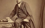 „Blijkens de herinnering van Spurgeon moest zijn opa bewust over een drempel heen om zijn kleinzoon over ”de put des afgronds” te vertellen.” beeld Wikimedia