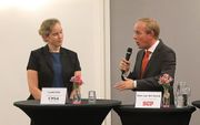 SGP-leider Van der Staaij tijdens een NPV-debatavond met onder meer abortusarts Louke Kok. beeld VidiPhoto
