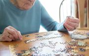 Ouderen wonen tegenwoordig langer thuis, ook als ze lijden aan dementie. beeld iStock