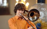 Bastrombonist Pelle van Esch. beeld Stichting Maassluise Muziekweek