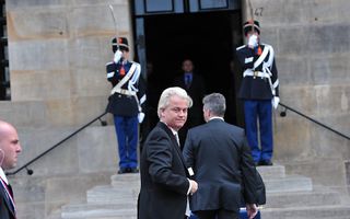 PVV-leider Geert Wilders arriveert bij De Nieuwe Kerk voor de inhuldiging. Foto ANP