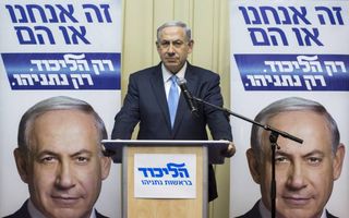 Tegen alle verwachtingen in won de Israëlische premier Netanyahu deze week de parlementsverkiezingen. beeld EPA