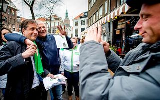 D66-leider Alexander Pechtold op campagne voor de Provinciale Statenverkiezingen. beeld ANP