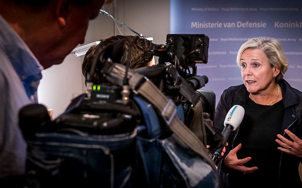 Ank Bijleveld, minister van Defensie, tijdens een persconferentie over de aanval op Hawija. beeld ANP