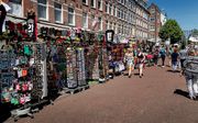 Een markt op de Albert Cuypstraat in Amsterdam. beeld ANP