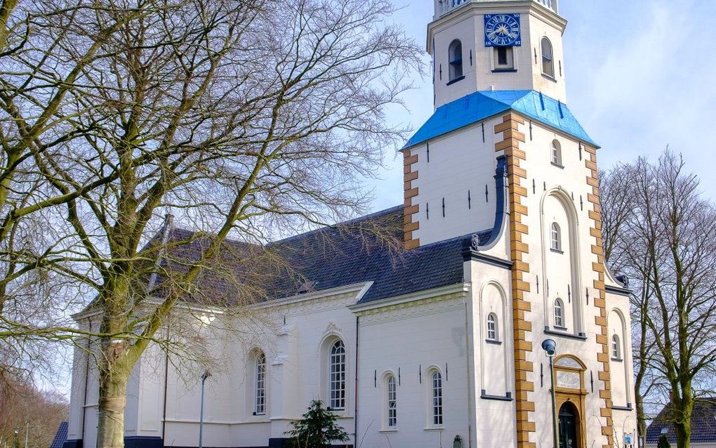 De Mariakerk in het Groningse Uithuizermeeden. beeld Wikimedia / Hardscarf