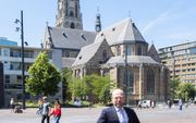 Michiel Grauss is een jaar wethouder armoedebestrijding, schuldenaanpak en informele zorg in Rotterdam. „In Nederland is er vaak sprake van de mentaliteit: schulden zijn eigen schuld, dikke bult. Maar als christen weet je dat we allemaal schuldig zijn.” b