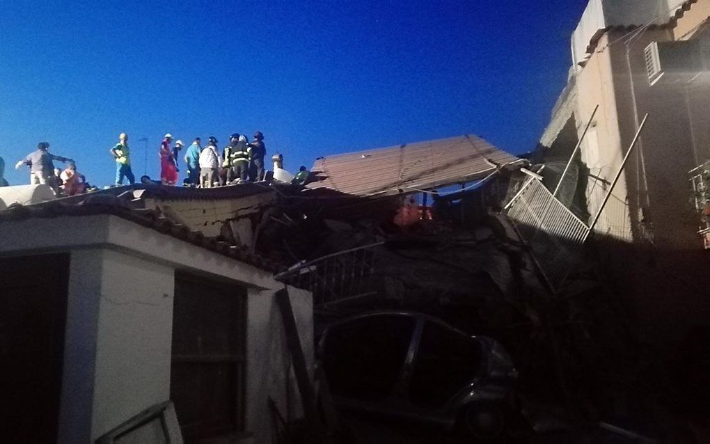 Beschadigde huizen op Ischia. beeld EPA