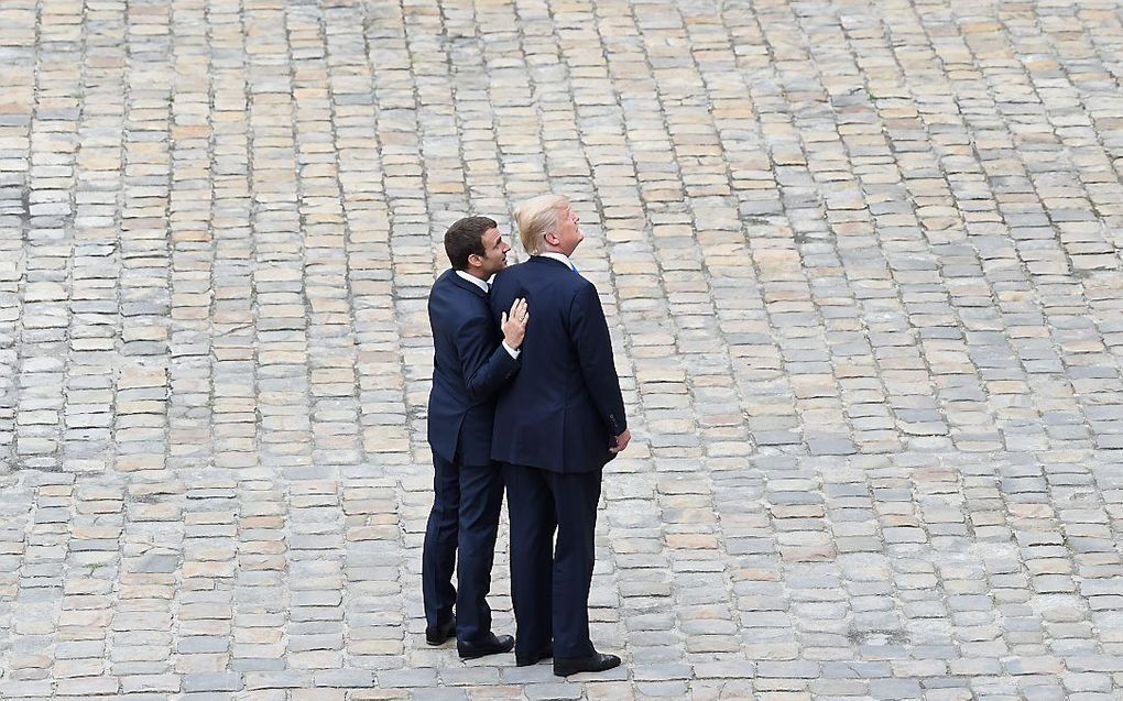 President Trump bracht donderdag een bezoek aan zijn Franse collega Macron. beeld AFP