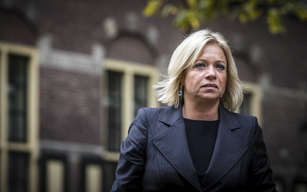 Minister Hennis (Defensie). beeld ANP, Bart Maat