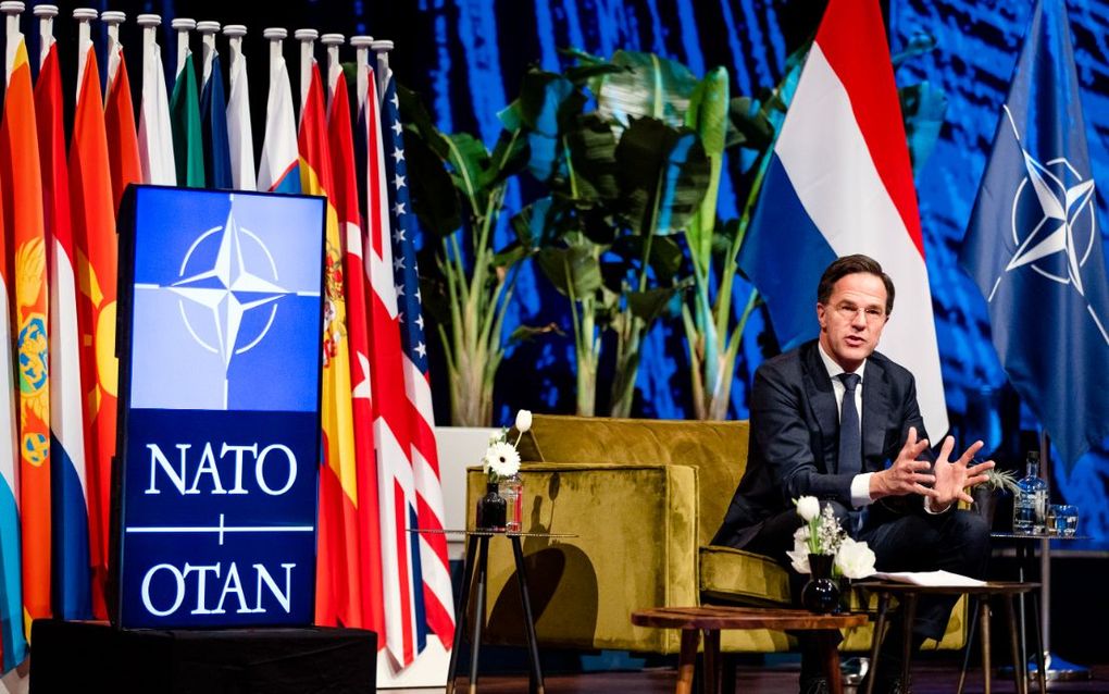 Premier Rutte tijdens een NAVO-seminar. beeld ANP, Sem van der Wal