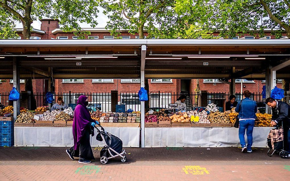 „Hoe bereik je doelgroepen die menselijkerwijs gesproken zeer gesloten zijn voor ”het hoge Woord”, zoals de talloze moslims die ons land bevolken?” beeld ANP, Freek van den Bergh