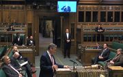 De Britse premier Boris Johnson sprak eerder het parlement via een videoverbinding toe. beeld AFP