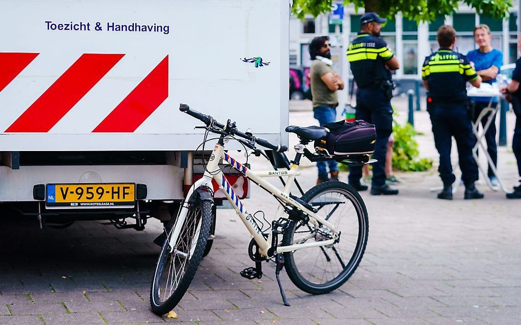 De mobiele politiepost in Rotterdam. beeld ANP, Marco de Swart