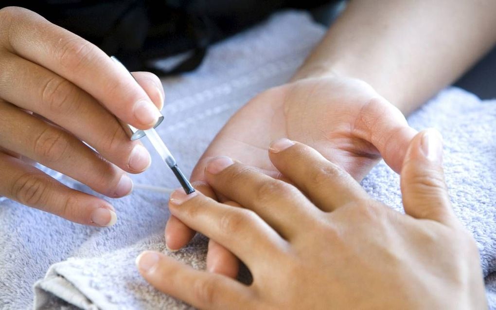 In grote steden zijn de nagelsalons bijna op iedere straathoek te vinden. Inmiddels zijn er zo’n 8700 salons in Nederland. beeld ANP, Lex van Lieshout