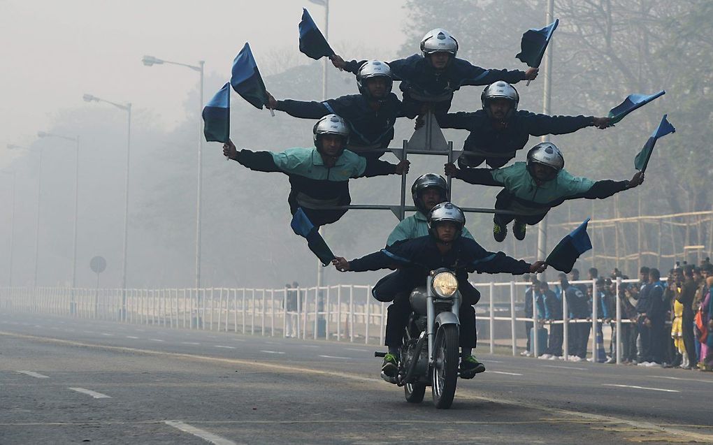 Het leger van India oefent voor de Dag van de Republiek. beeld AFP