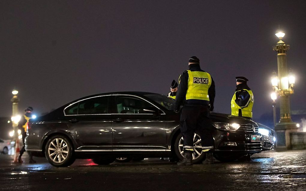 In Frankrijk moet de bevolking al om zes uur 's avonds binnen zijn. beeld EPA