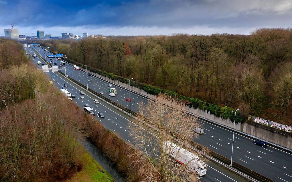 De snelweg A27 bij Utrecht. beeld ANP, Robin van Lonkhuijsen