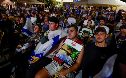 Eerste zeven Israëlische gijzelaars overgedragen