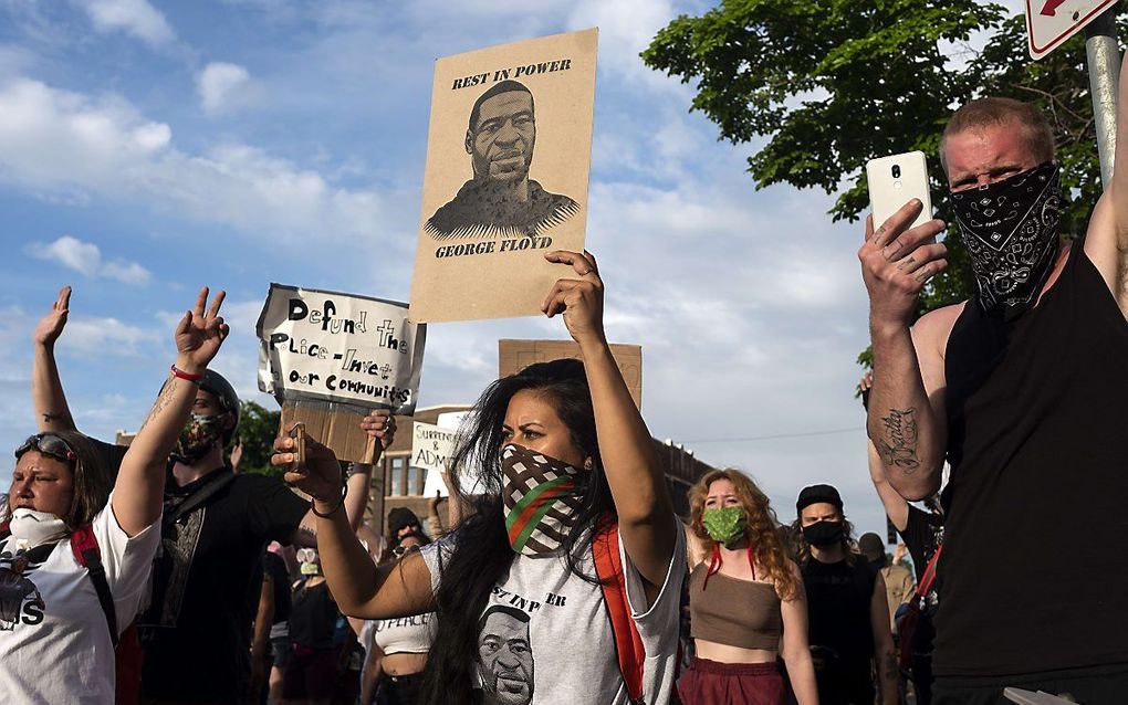 Protest om de moord op George Floyd, woensdag in Minneapolis. beeld AFP, Stephen Maturen