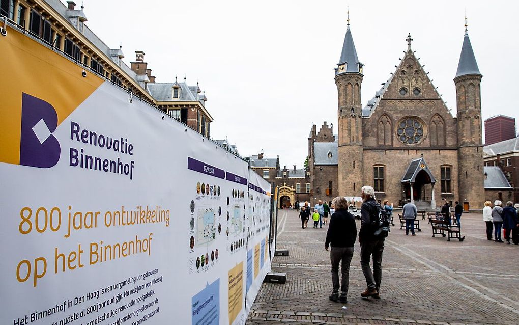 Funderingsonderzoek bij enkele delen van de gebouwen van de Eerste Kamer en Raad van State op het Binnenhof. Ter voorbereiding op de geplande renovatie van het Binnenhof wordt de fundering onderzocht. beeld ANP SEM VAN DER WAL