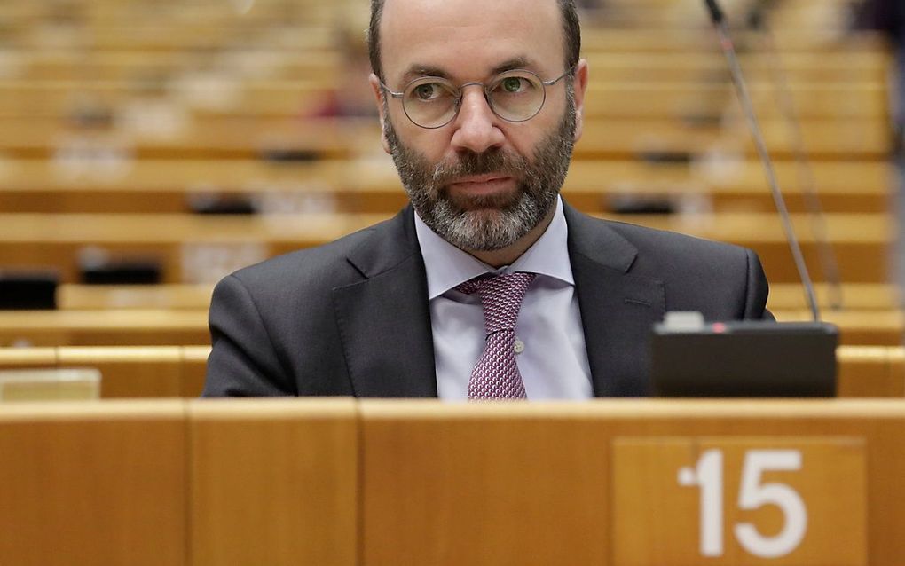 Manfred Weber. beeld EPA/OLIVIER HOSLET