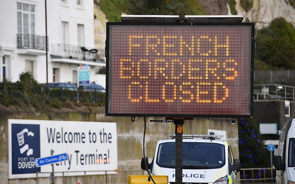 De toegang naar de haven van Dover in het Britse Kent. beeld JUSTIN TALLIS / AFP