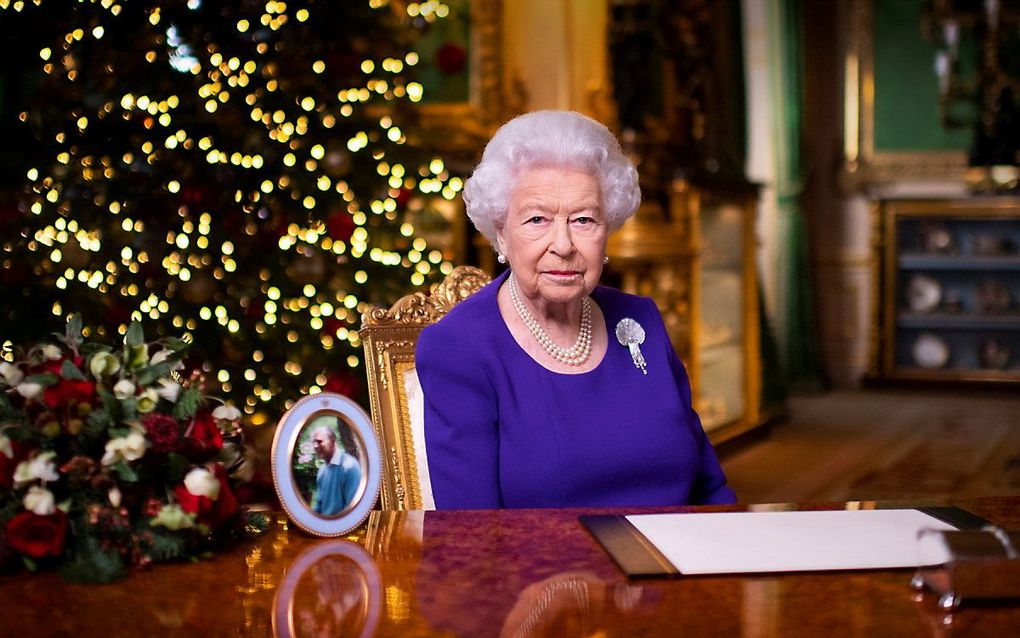 Koningin Elizabeth II tijdens haar kersttoespraak. beeld AFP, Victoria Jones