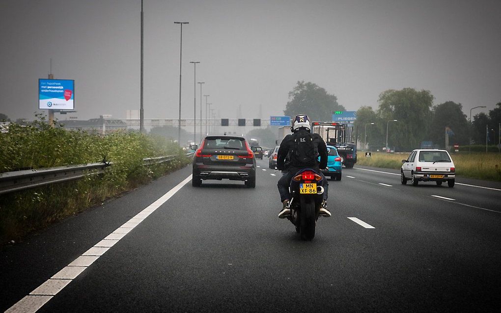 Er is een toenemende behoefte aan individueel vervoer, nu veel mensen het openbaar vervoer mijden vanwege de virusuitbraak. beeld ANP, Rob Engelaar