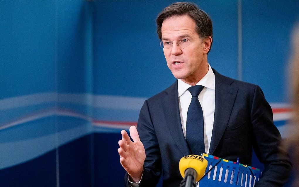 Premier Mark Rutte geeft een toelichting aan de pers na afloop van een extra ministerraad over de toeslagenaffaire. De ministers spreken over het vernietigende rapport van de parlementaire commissie die onderzoek deed naar de affaire. beeld ANP, Bart Maat