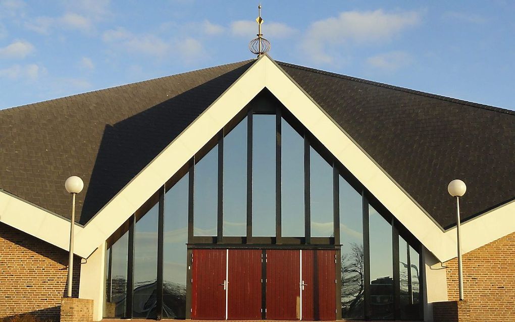 Christelijke gereformeerde Sionskerk in Damwoude. beeld Van Reenen Glas