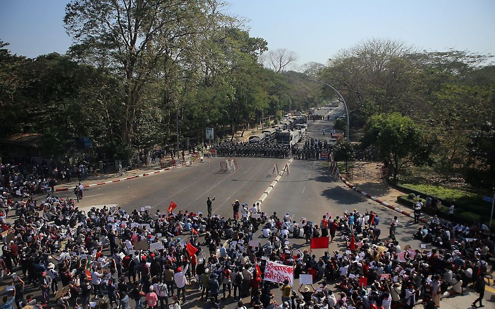 Protest dinsdag in Yangon. beeld STR/AFP